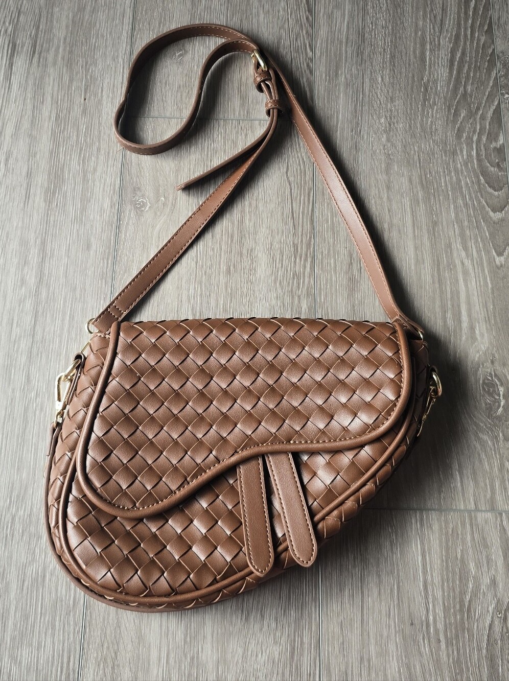 Urban Expressions Tan Woven Saddle Crossbody Bag Gold Hardware Boho Double Strap